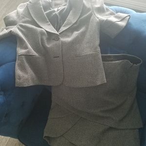 The Limited Collection short sleeve and skirt suit